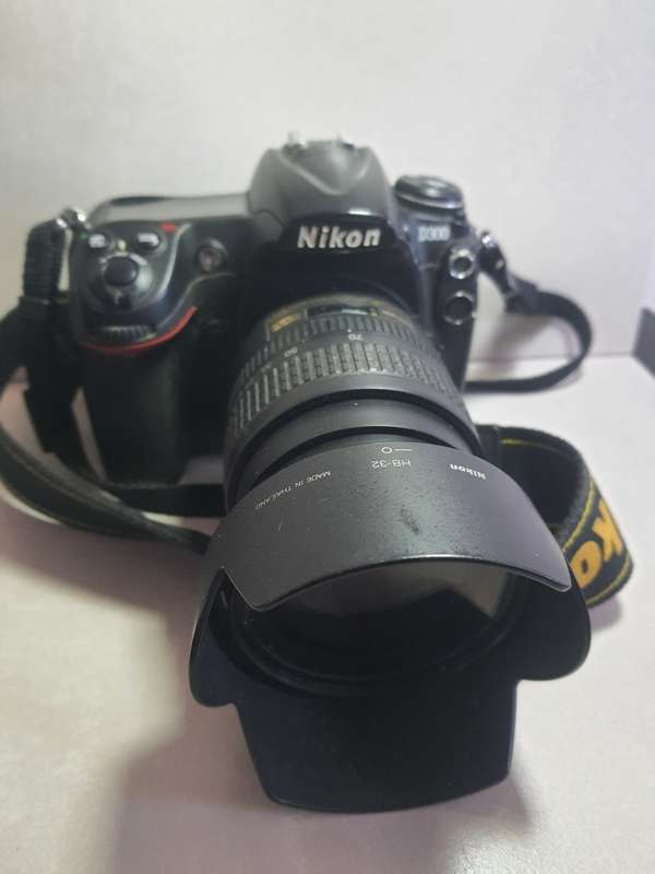 #16 Nikon D3000 with AF Lens Battery and Charger - comes with carry bag