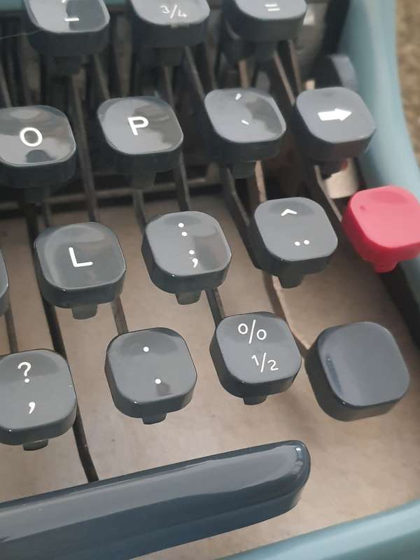 #19 - BABY BLUE TYPEWRITER - BEST CONDITION I HAVE EVER SEEN TYPEWRITER IN CASE ALL WORKING ORDER