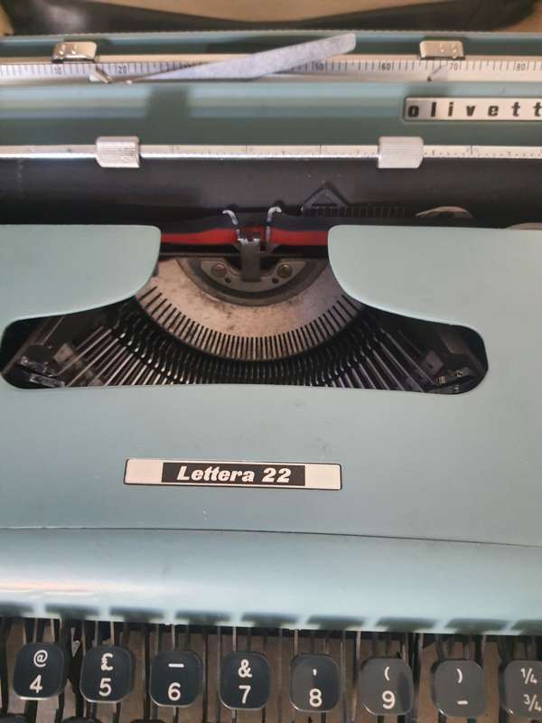 #19 - BABY BLUE TYPEWRITER - BEST CONDITION I HAVE EVER SEEN TYPEWRITER IN CASE ALL WORKING ORDER