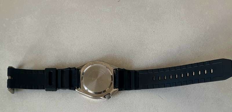 #13 - COLLECTABLE ALPINE SPORTS WATCH 100 METER WATER RESISTANT -M/SEC KNOTS - RUBBER STRAP