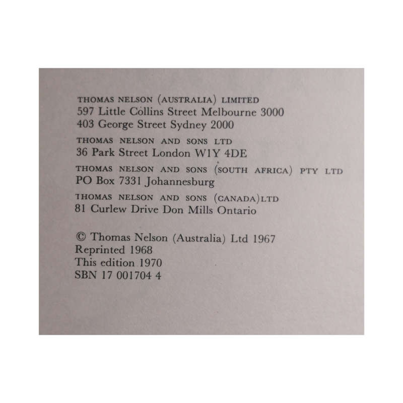 1970 Australian Birds by Robin Hill Hardcover w/ Dustjacket