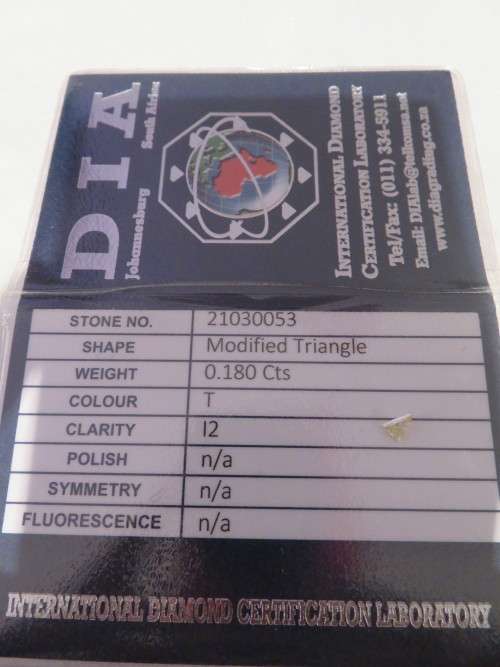 Diamond 0.180 cts - Modified Triangle | DIA Certified | Fun R1 Start