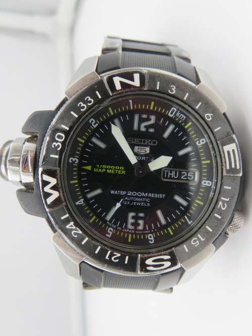 Seiko Mens Sport Huge Stainless Steel Automatic - Ticking - Needs Repairs | Fun R1 Start |