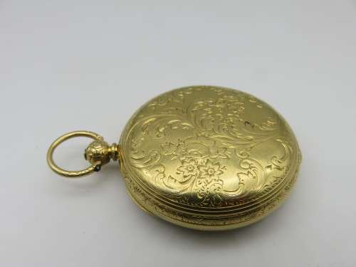 Beautiful Antique 18 Carat Gold Pocket Watch with Key - RARE this Nice - Working Condition