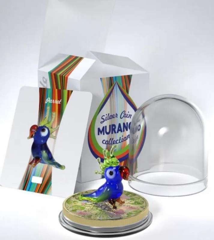 Murano Glass Series: Parrot Maple Leaf $5 (1oz) Canada Silver Coin of 2022 Colourised with Figurine