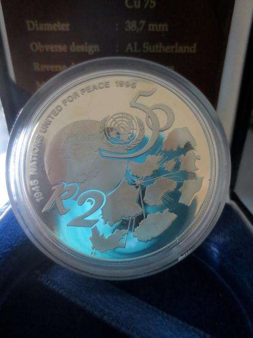1995 United Nations for Peace 1oz Proof Silver R2 Crown ### Mintage: 1412 Only ### R1 Start