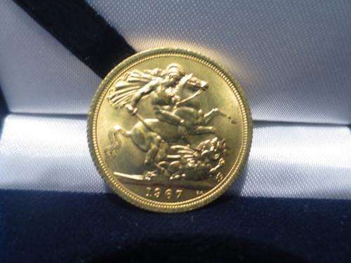1967 British Gold Sovereign - 8 Grams Gold - LUSTROUS # FULL GRADING GUARANTEE #