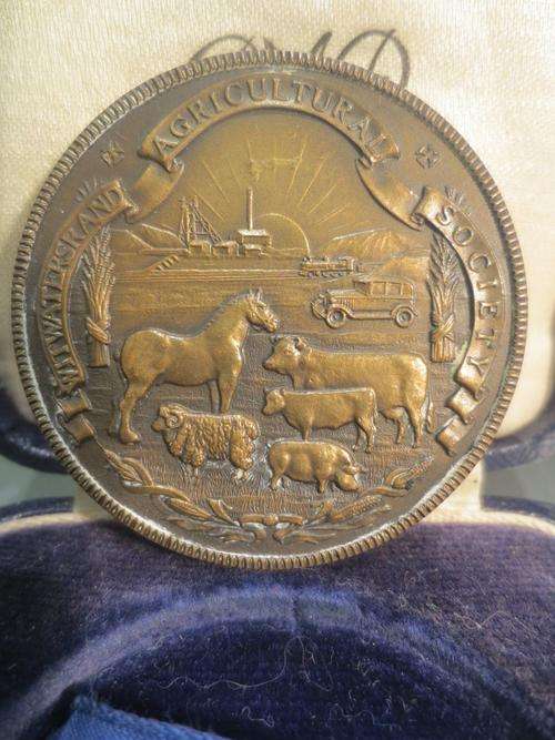 1953 Witwatersrand Agricultural Society Bronze Medal - Awarded to I. Mackintosh for Reserve Champion