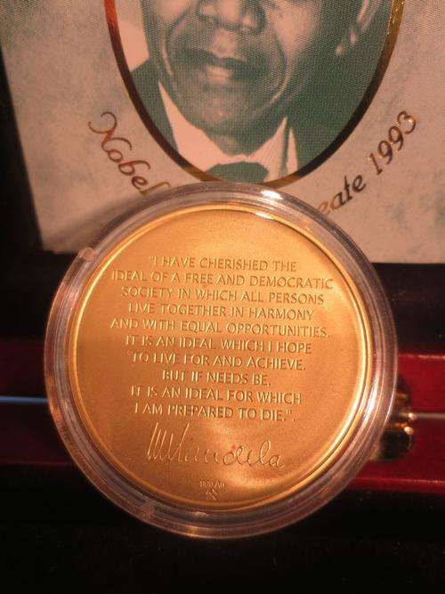 2010 Nelson Mandela Unity Medallion 1/2 oz Gold 24 Carat | A Long Walk To Freedom | FUN SUNDAY |