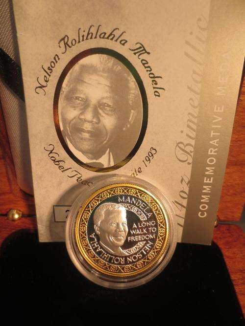 2011 Nelson Mandela  1/4 oz Bimetallic Gold/ Silver Medal | A Long Walk To Freedom | FUN SUNDAY |