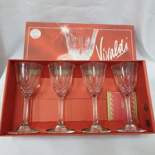 Four Vivaldi crystal glasses in box
