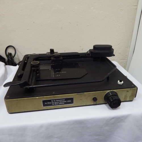 Agfa Variomat automatic enlarging easel - Not tested
