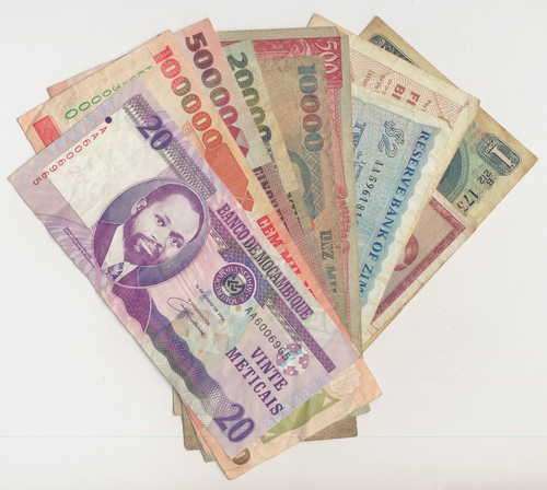 Lot of 10 old Africa banknotes
