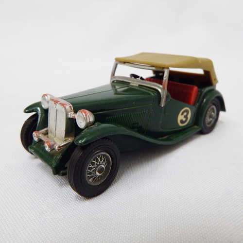 1977 Matchbox model of yesteryear 1945 MG T.C model car - Damaged steering wheel