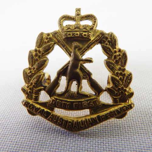 Royal Australia Regiment collar badge