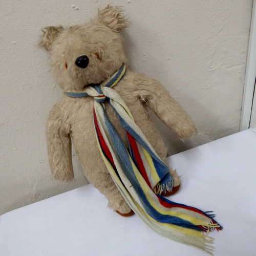 Original Paddington Bear - Hand made in England by Gabrielle Designs - 45 cm x 32 cm