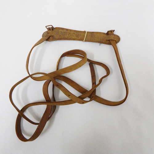 Vintage leather suitcase straps - Length: 109.5 cm