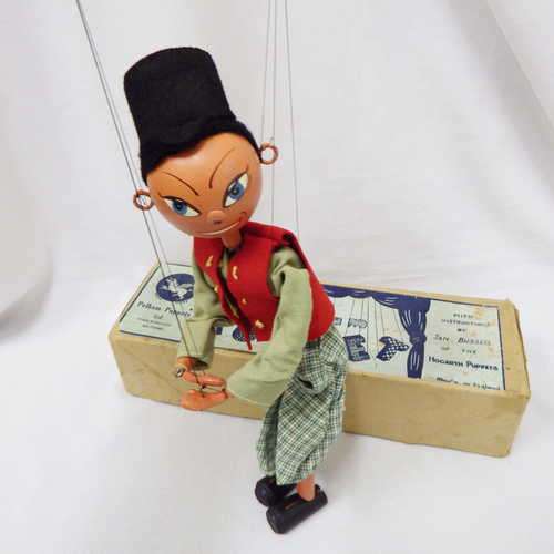 Pelham Puppets Fritzi marionette in box - String: 52 cm, Doll: 36.5 approximately
