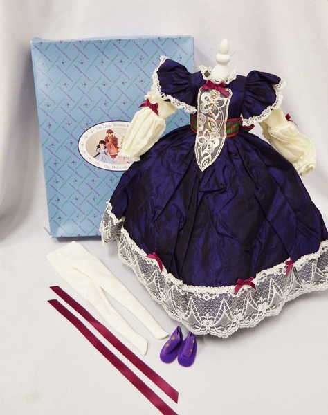 Madame Alexander 16" Little Women Meg's Holiday Dress #18790 in box - As New