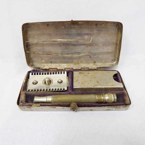 Minora Safety razor