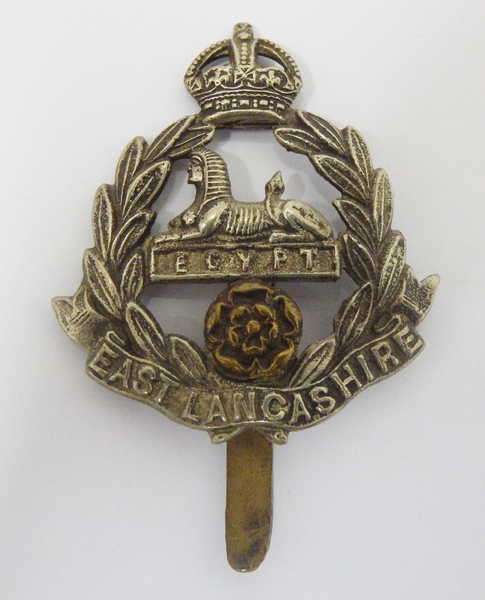 Infantry of the line East Lancashire regiment cap badge  - with slide - kings crown