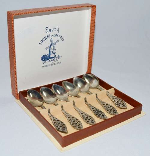 Silver plate - Set of Six Vintage Savoy Nickel - silver spoons in original box