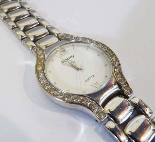 Honey quartz ladies fashion watch