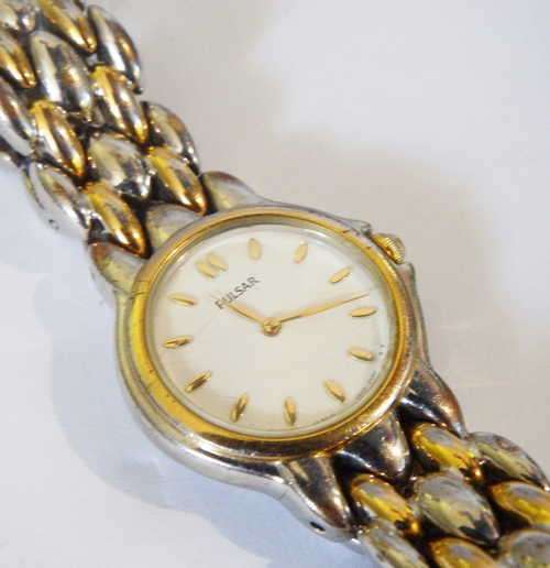 Pulsar quartz ladies fashion watch