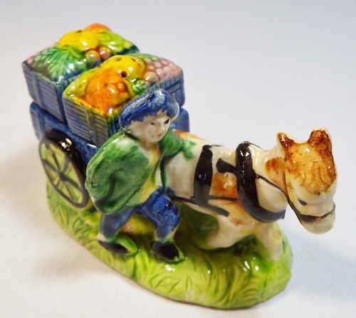 Vintage horse and cart salt and pepper shaker set