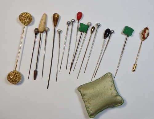 Collection of 17 vintage hat/hair/scarf pins