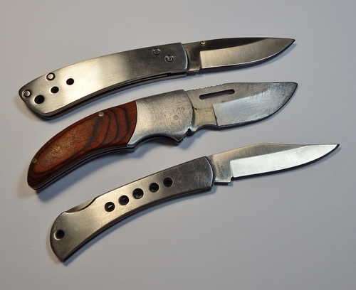 Lot of 3 pocket knifes