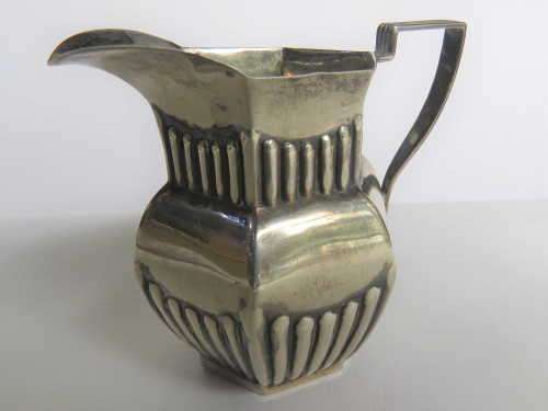 1907 Birmingham sterling silver milk jug  - Weighs 56 grams