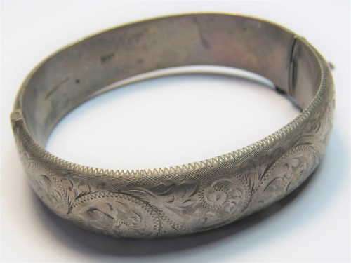 Vintage sterling silver bangle - Weighs: 24.8 grams