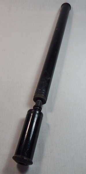 Vintage bicycle pump - 39 cm closed - 63 cm open