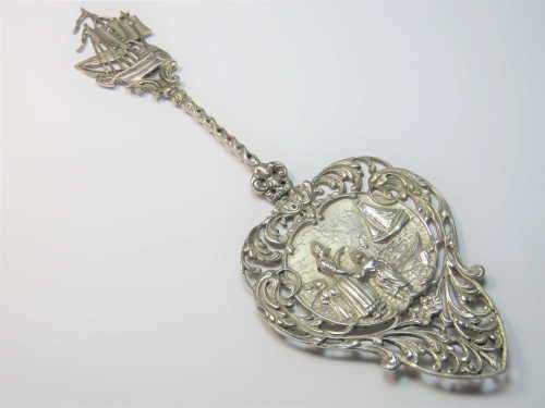 Herman Hooikaas Dutch silverplated cake lifter