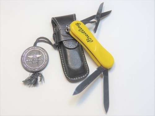 Small Breitling Victorinox knife with pouch