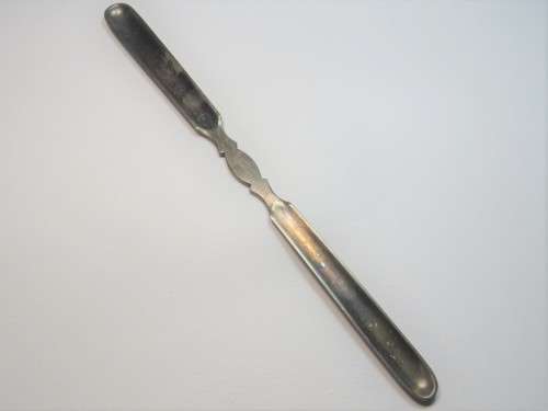 Vintage Mappin and Webb silver plated marrow scoop