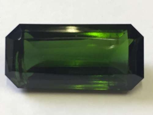 Dark Green Tourmaline of 22.66carat- Emerald cut dark green - With gem lab certificate - Top quality