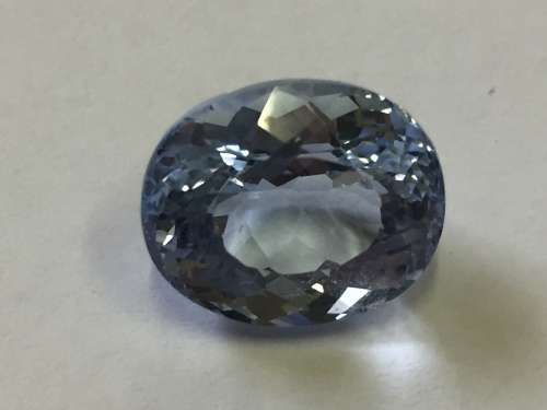 Scapolite of 9.35 carat - Oval light blue - With Gem Lab certificate