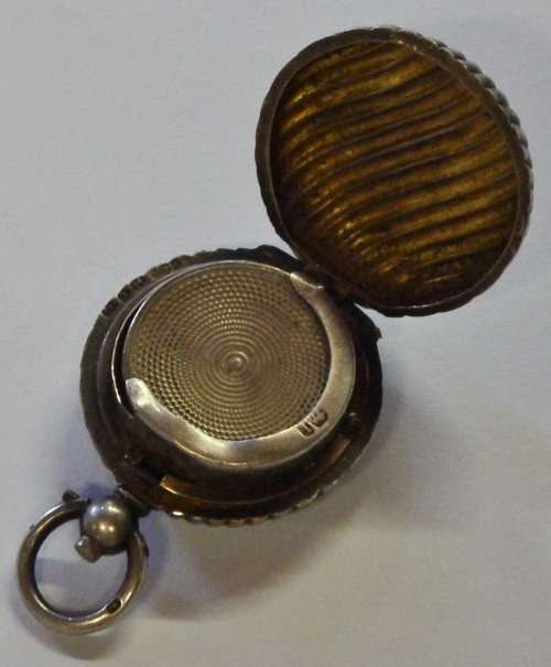 Antique hallmarked sterling silver sovereign holder - Weighs 15,6 grams