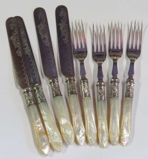 Set of 8 silverplated fruit forks and knives with mother of pearl handles