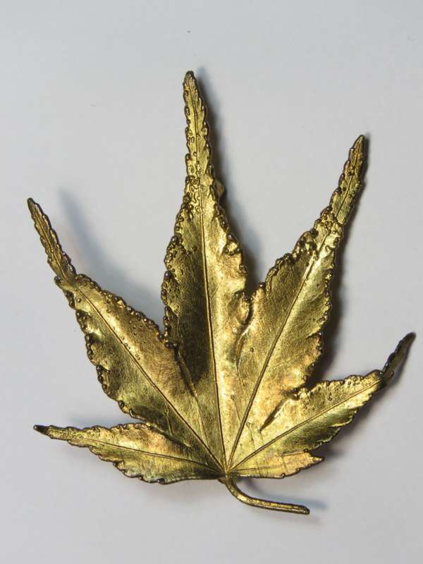 Vintage Goldplated sterling silver leaf brooch