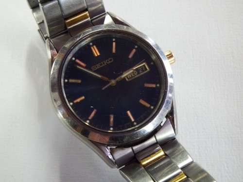 Seiko Quartz day/date mens watch - 7N43-9070 - Working