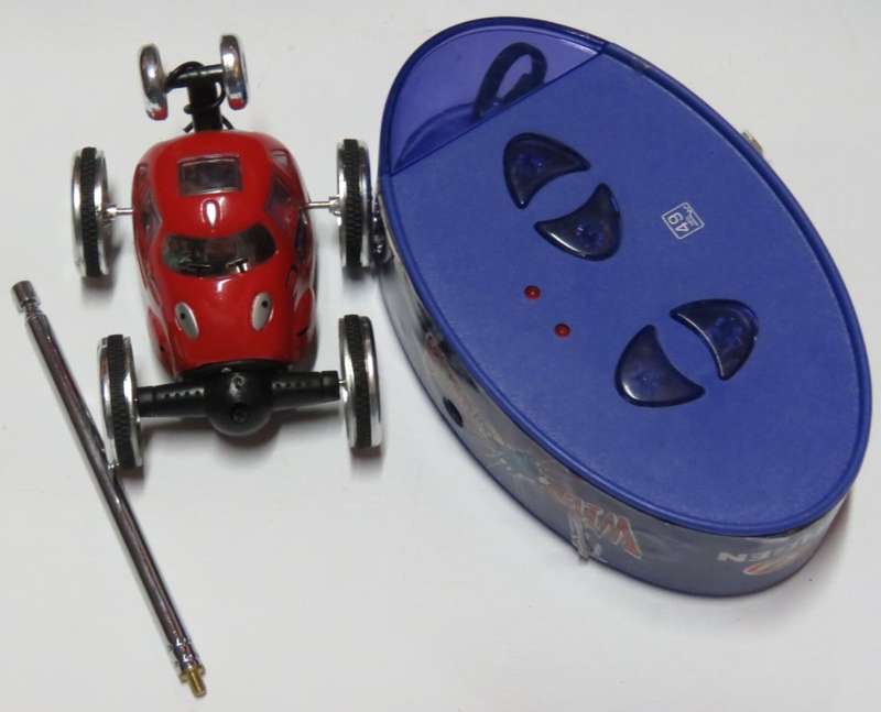 Engen wild wheels mini radio controlled car