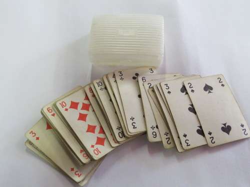 Vintage set of Walra bridge cards - One card missing