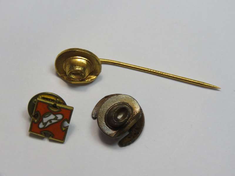 Lot of 3 vintage Rapportyers badges