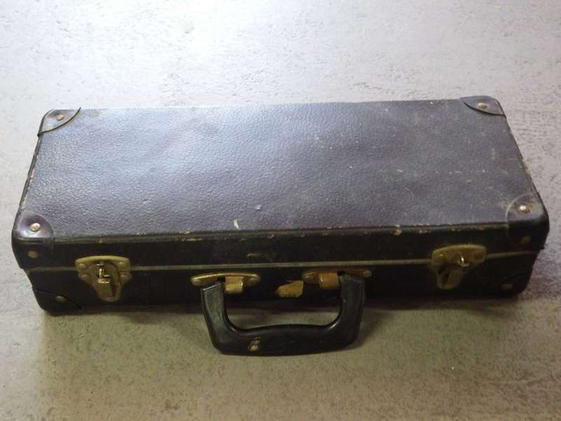 Small vintage suitcase - Size: 42cm x 16cm x 9cm