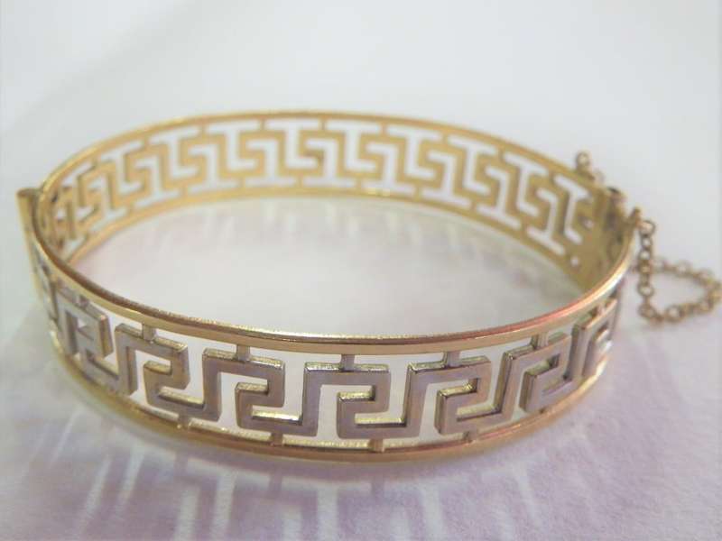 Vintage Gold Metal Core bangle