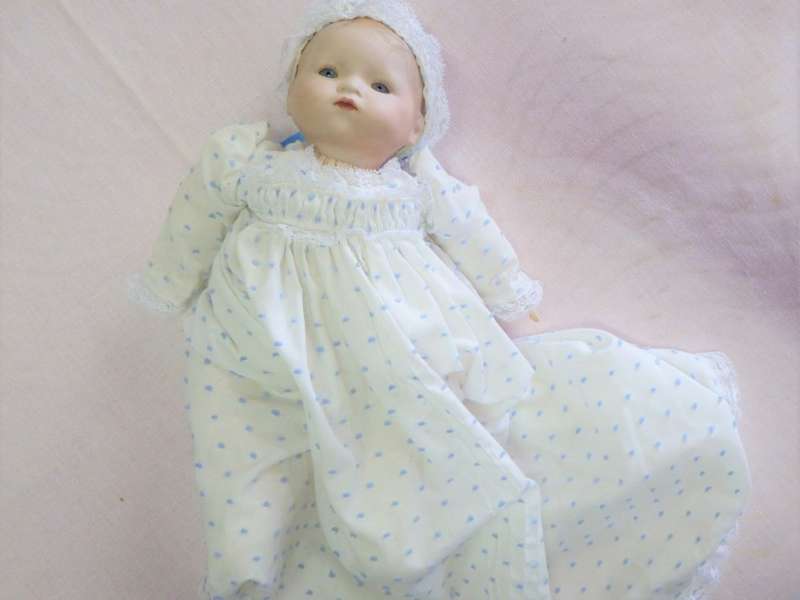 Vintage WAM Germany porcelain doll - 33cm