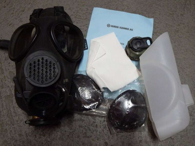 Huber and Suhner SM-90 NBC protection gas mask with darker lenses and NBC bottle cap